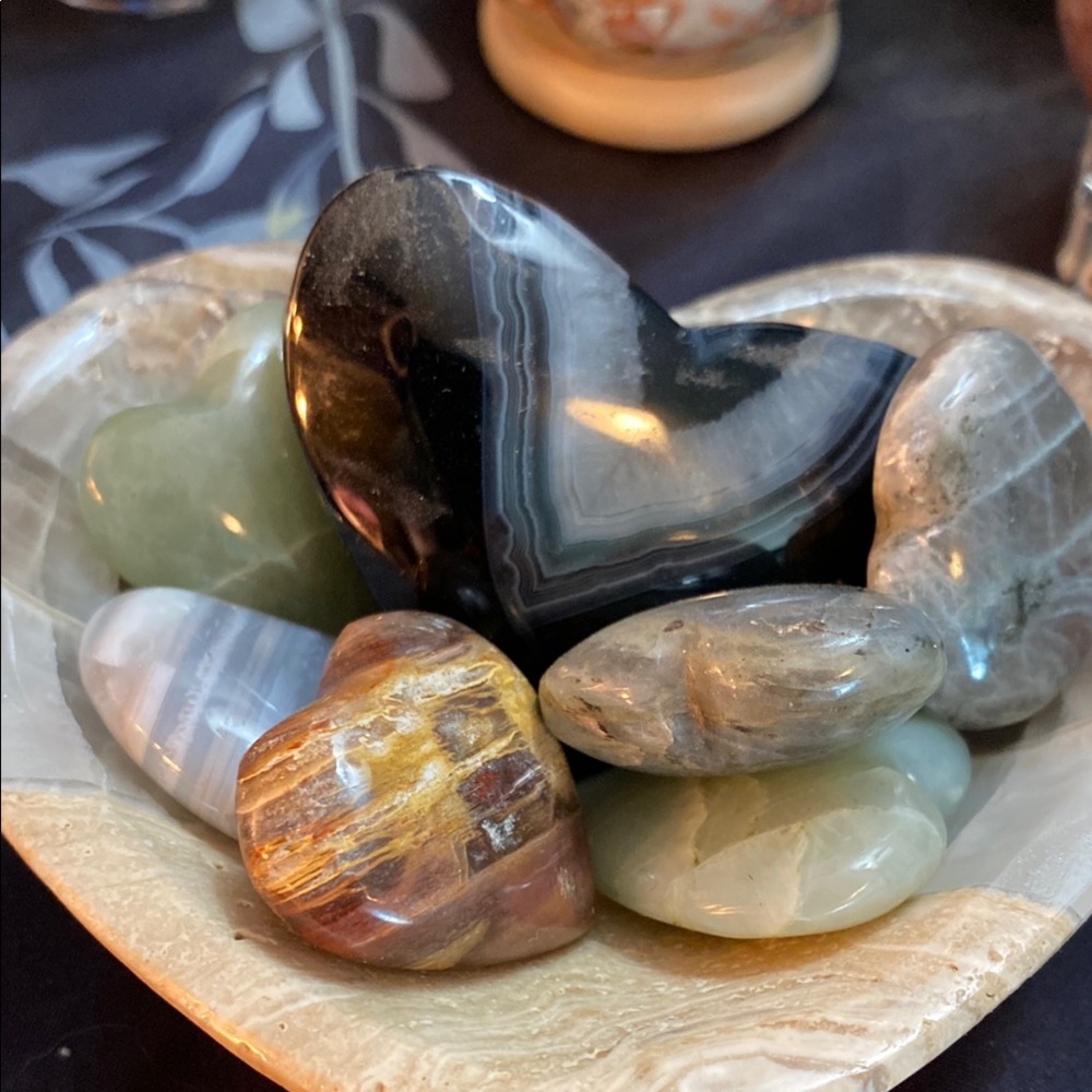Unlisted Heart-Shaped stones